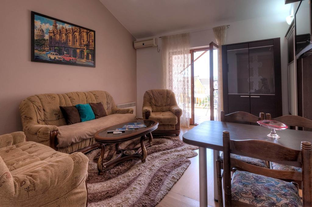 Wukovic Apartments Tivat Bagian luar foto