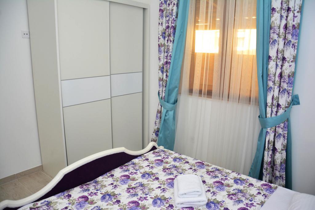 Wukovic Apartments Tivat Bagian luar foto