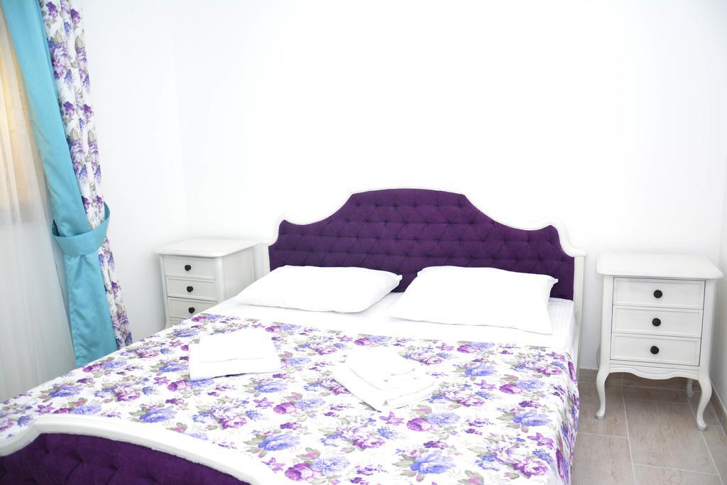 Wukovic Apartments Tivat Bagian luar foto
