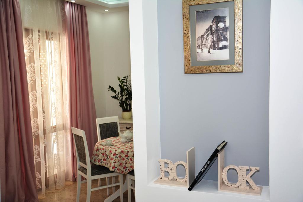Wukovic Apartments Tivat Bagian luar foto