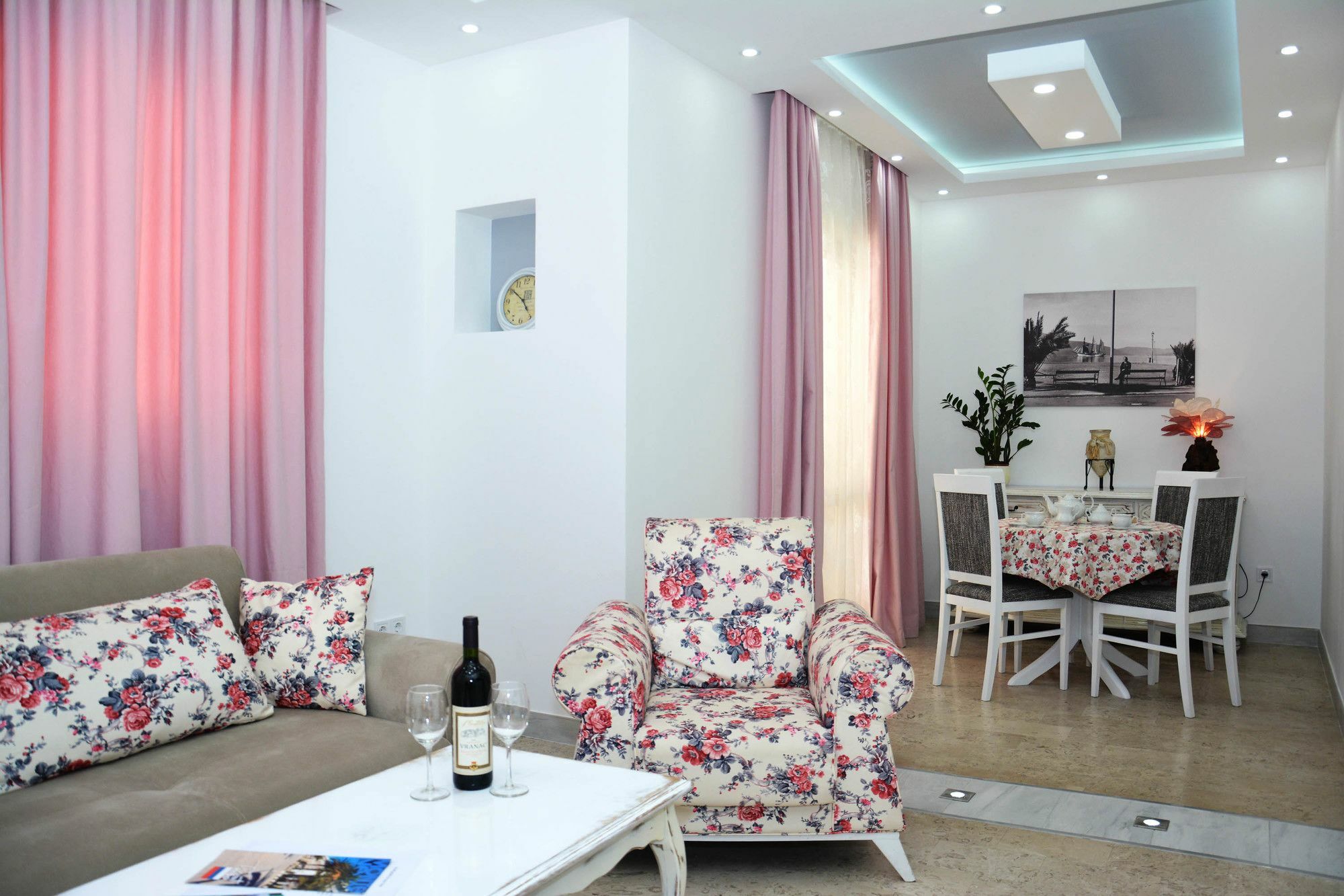 Wukovic Apartments Tivat Bagian luar foto