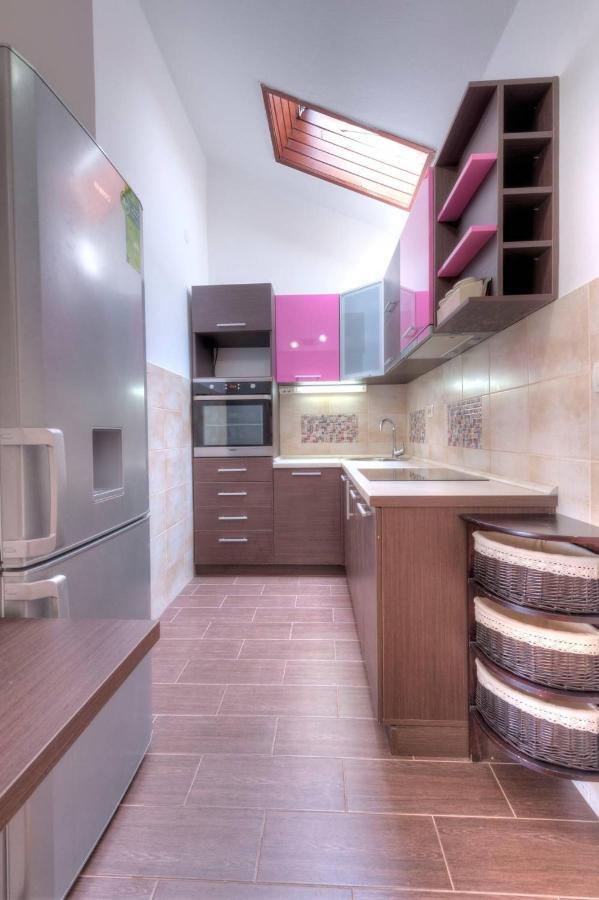 Wukovic Apartments Tivat Bagian luar foto