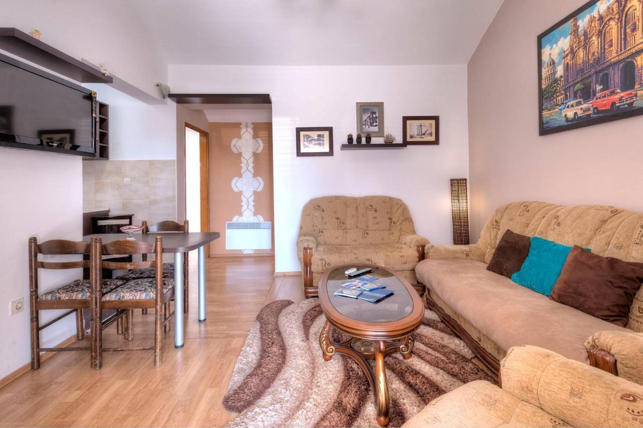 Wukovic Apartments Tivat Bagian luar foto