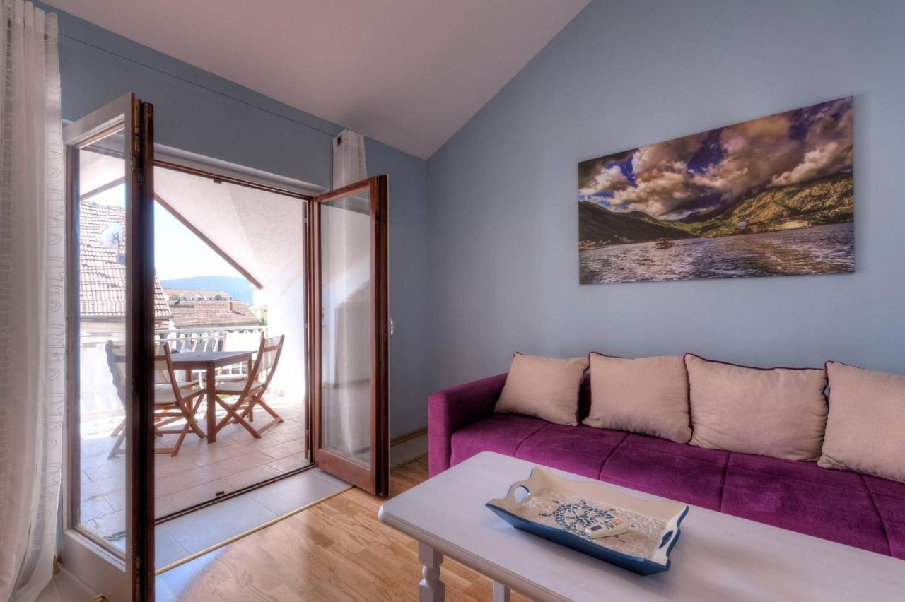 Wukovic Apartments Tivat Bagian luar foto